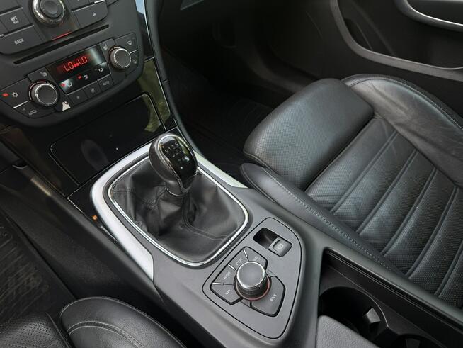 Opel Insignia 2.0 Turbo 220KM | Skóry | Bi-Ksenon | Manual | Szczecin - zdjęcie 10