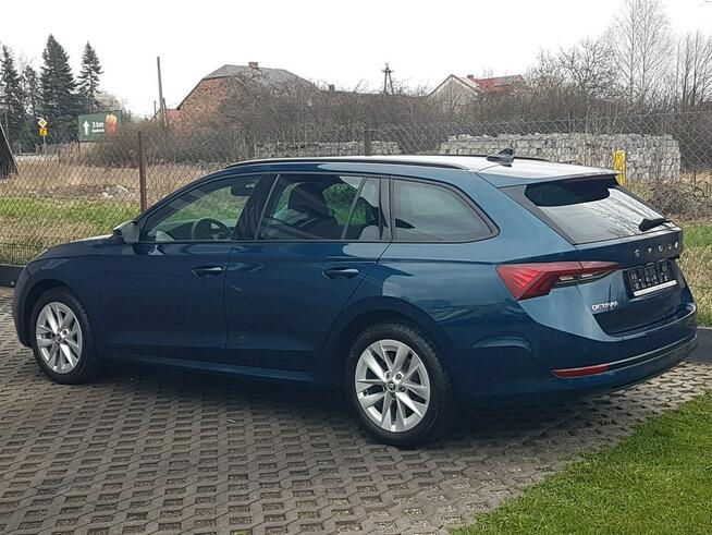Škoda Octavia 2,0 TDI AMBITION KRAJOWY I-WŁAŚCICIEL SERWISOWANY Poręba - zdjęcie 3