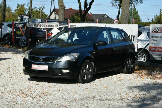 Kia Cee&#039;d 1.4 90KM 2011r. lift Klima Alufelgi HAK Isofix Polecam Kampinos - zdjęcie 3