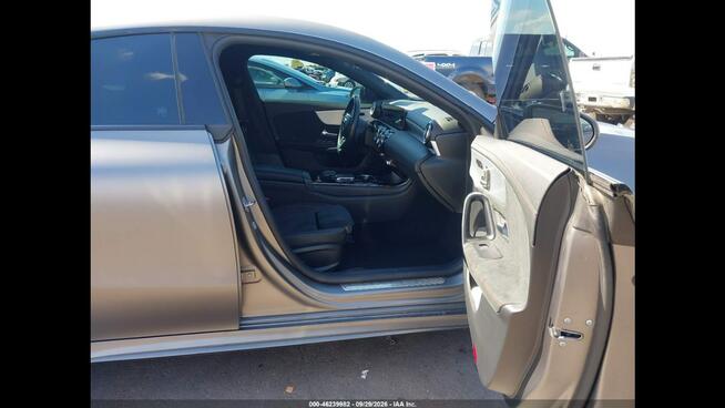 Mercedes CLA 250 4Matic / pakiet AMG / niski przebieg Tarnów - zdjęcie 8
