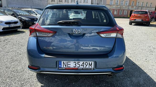 Toyota Auris Benzyna Zarejestrowany Ubezpieczony Elbląg - zdjęcie 7