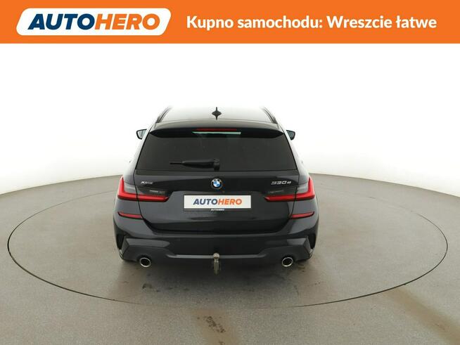 Fv23 330e xDrive MSport Navi Tempomat Grzane Sportsitze HUD Kamera LED Warszawa - zdjęcie 6