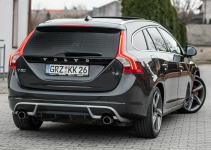 Volvo V60 R-Design 1.6T 150KM ! Full Opcja ! Opłacony ! Zwoleń - zdjęcie 3