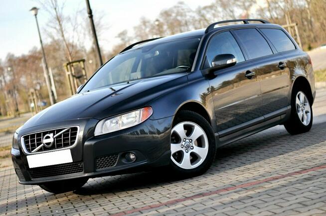 Volvo V70 FULL_OPCJA_2.0_D3_136Km_Skóra_Kolor_Navi_City_ Płock - zdjęcie 1