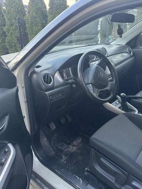 Suzuki vitara niski przebieg oryginał 2016r Kraków - zdjęcie 6