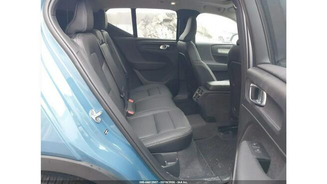 Volvo XC 40 4x4 / najbogatsza wersja ULTIMATE / niski przebieg Tarnów - zdjęcie 12