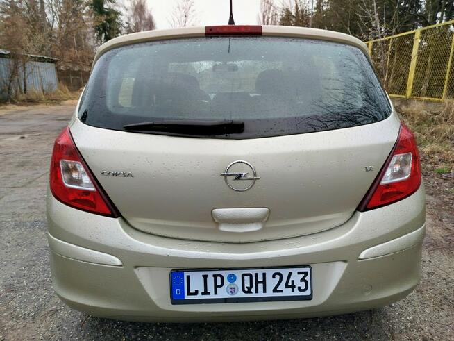 Opel Corsa 5 drzwi 1,2 benz klima JUŻ ZAREJESTROWANA mały przebieg Toruń - zdjęcie 4
