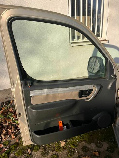 Nissan Note I 1.5 2007 • ekonomiczny miejski hatchback Grudziądz - zdjęcie 1