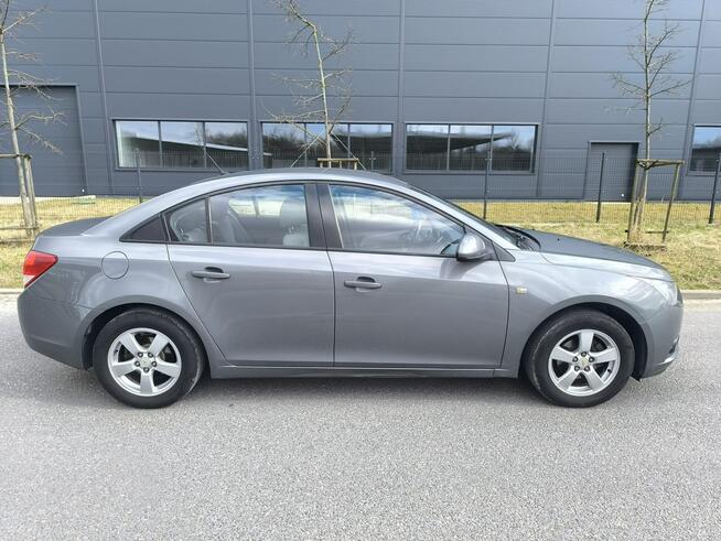 Chevrolet Cruze 1.6 LPG GAZ 2010r Klima Isofix Alu Ładny Sprawny Pabianice - zdjęcie 7
