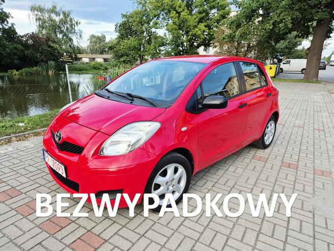 Toyota Yaris Oryginał Stan Bezwypadkowy I Właściciel Serwis do końca Zielona Łąka - zdjęcie 1