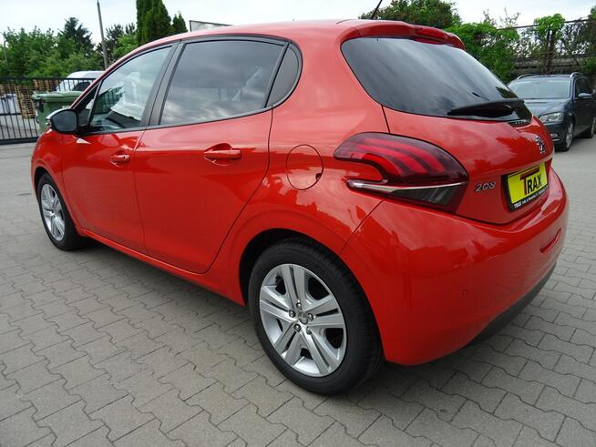 Peugeot 208 Samochód z polskiego salonu z bardzo niskim przebiegiem. Łódź - zdjęcie 9