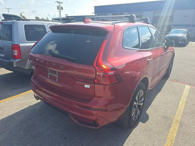 Volvo XC 60 Bogata wersja wyposażenia / AWD / T8 / niski przebieg Chwaszczyno - zdjęcie 4