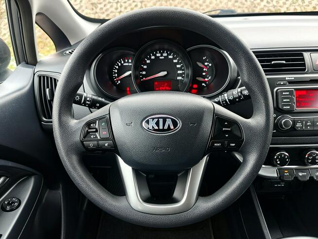 Kia Rio niski przebieg stan bdb Zarejestrowany klima gotowy Sosnowiec - zdjęcie 12