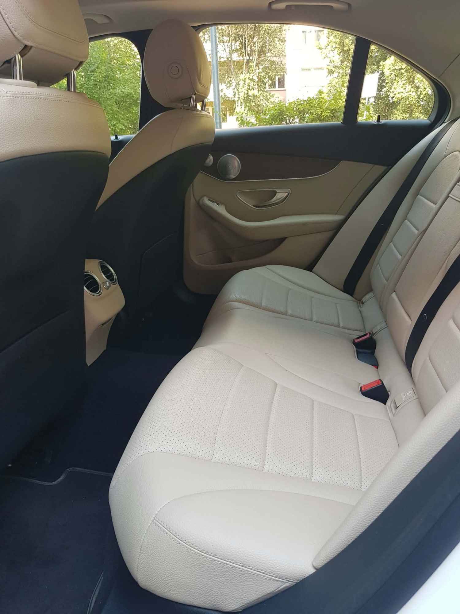 Mercedes C-klasa C300 4matic 2021r. W205 Natalin - zdjęcie 7