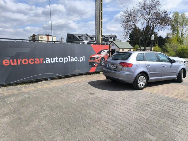 Audi A3 1.6i 16V 116KM Klimatronic Navi Łuków - zdjęcie 4