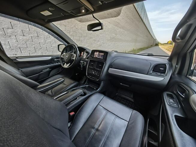 Dodge Grand Caravan Łódź - zdjęcie 12