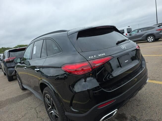 Mercedes GLC 300 4Matic / pakiet AMG / niski przebieg Chwaszczyno - zdjęcie 5