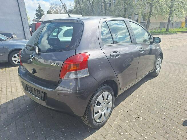 Toyota Yaris Stan techniczny bardzo dobry Stargard - zdjęcie 7