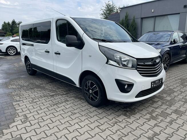 Opel Vivaro Klimatyzacja 9 osobowy Czujniki parkowania 120KM Gliwice - zdjęcie 2