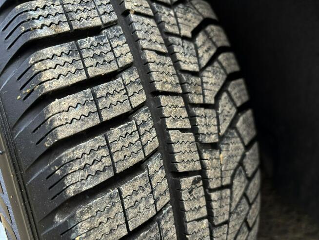 Focus 1.5 benzyna Titanium 182km NAVI grzane fotele ASYSTENT pdc 2016 Tychy - zdjęcie 6