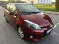 Toyota Yaris 1.5Hybrid Kamera Navi Keyless LED Alu Prywatny Końskie - zdjęcie 2