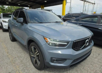 Volvo XC 40 R-Design / AWD / T5 / niski przebieg Warszawa - zdjęcie 2
