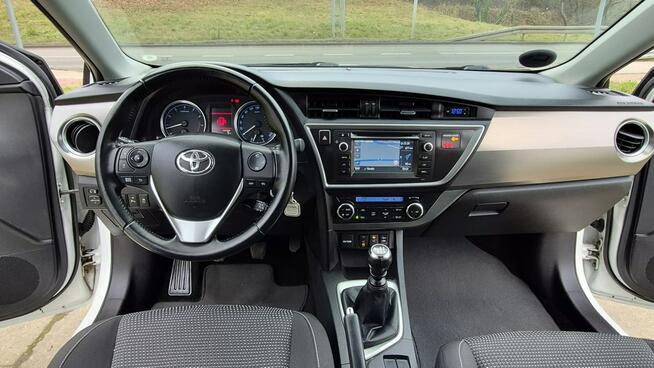 Toyota Auris _1.6 132KM_Navi_Led_Kamera_Climatronic_Serwis_ Płock - zdjęcie 6
