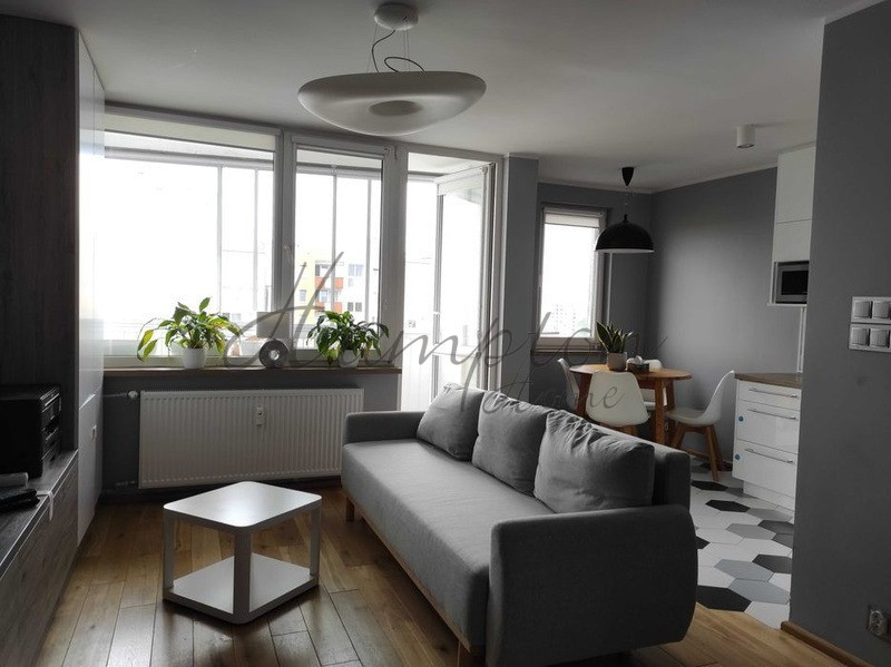 4 pokoje, tuż przy metrze Bemowo Ratusz Bemowo - zdjęcie 1