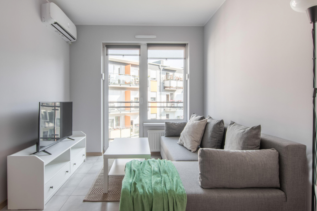 WYGODNE KAMERALNE MIESZKANIE! Nowe Miasto - zdjęcie 3