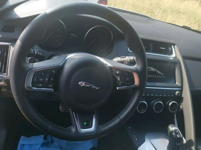 Jaguar E-Pace 2,0i 150KM AWD R-Dynamic Turek - zdjęcie 10