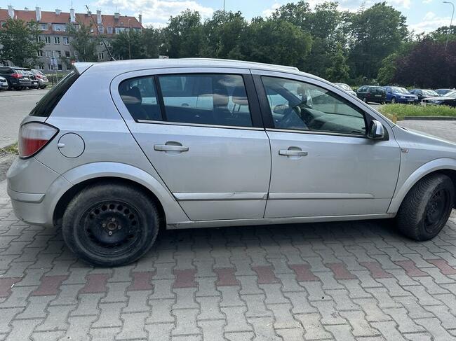 Opel Astra 1,6 Wrocław - zdjęcie 4