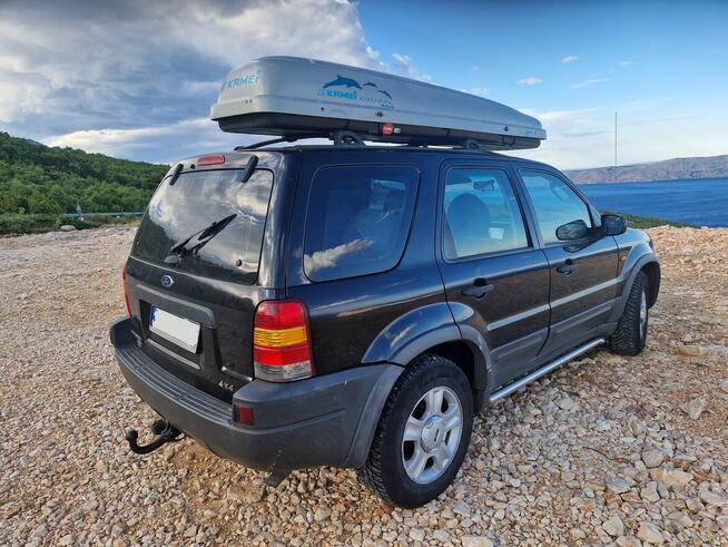 Czarny Ford Maverick 4x4 2,0 gaz LPG 2003 możliwa zamiana Ciechocinek - zdjęcie 1