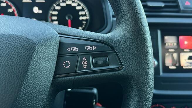 Seat Ibiza 1.0 Benzyna 2019 80 KM Bardzo ładny stan niski przebieg Gdynia - zdjęcie 11