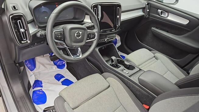 Volvo XC 40 T2 Core aut ! Z Polskiego Salonu ! Faktura Vat ! Warszawa - zdjęcie 9