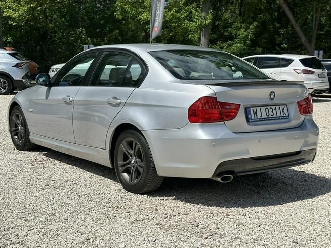 318d 136kM! Manual! Skórzane fotele! Dwustrefowa klimatyzacja! Pęcice - zdjęcie 5
