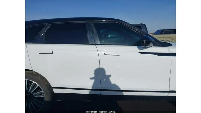 Land Rover Range Rover VELAR 4x4 / R-DYNAMIC SE / niski przebieg Wrocław - zdjęcie 4