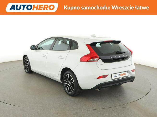 Volvo V40 automat niski przebieg navi PDC tempomat LED Warszawa - zdjęcie 4