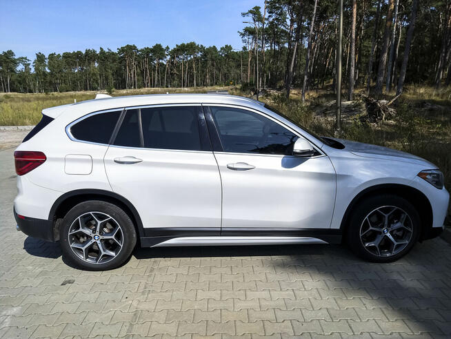 2018 BMW X1 sDrive 28i Biały Żar Mocy na Czterech Kołach Świnoujście - zdjęcie 4