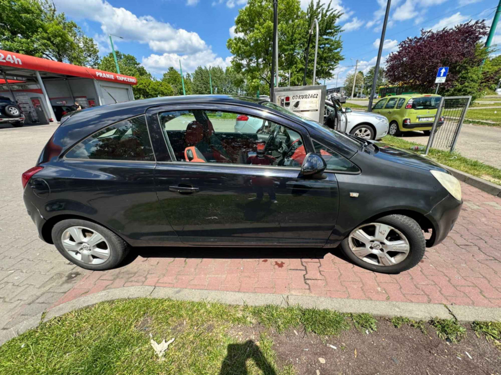 Sprzedam opel corsa 1,3 Tychy - zdjęcie 4