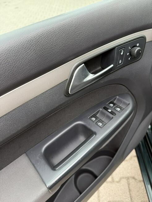 Volkswagen Touran 1,9 tdi autamat DSG  ładny świeżo zarejestrowany Bolesławiec - zdjęcie 8