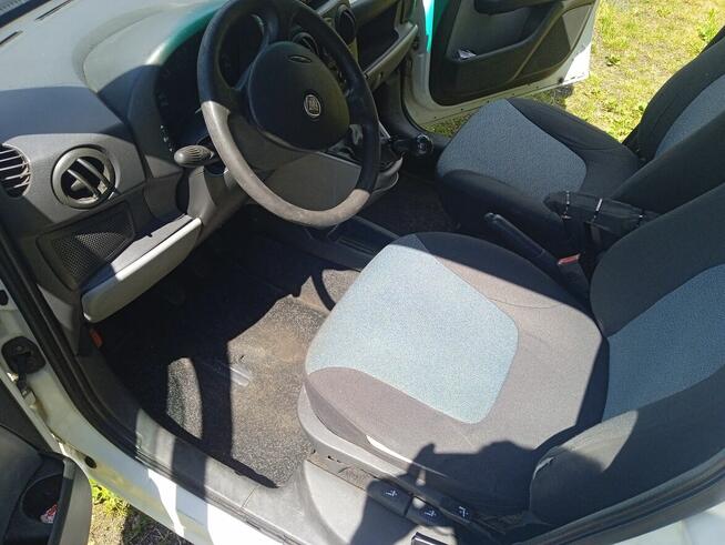 Fiat Doblo 1,3 Multi Jet 75 KW Jarocin - zdjęcie 9