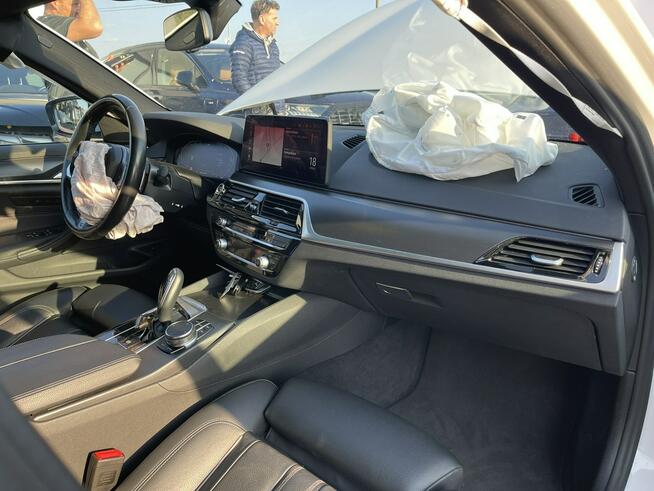 BMW 520 Mpakiet XDrive mHEV Skóra Kamera Pamięć Panorama HAK 190KM Gliwice - zdjęcie 11