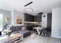 4-POKOJOWE MIESZKANIE Z OGRODEM 248 m²