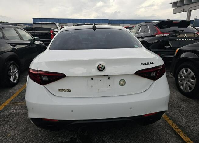 Alfa Romeo Giulia Wersja Ti / bardzo zadbany / niski przebieg Wrocław - zdjęcie 6