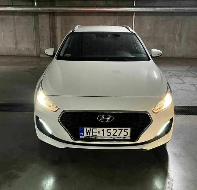 Hyundai i30 r. 2020 Comfort 1.4 T-GDI pakiet Winter Granica - zdjęcie 3