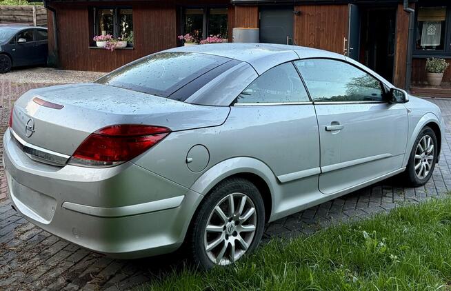 Opel Astra CC - COUPE-CABRIO - tylko 103 tyś km ORYGINAŁ Legionowo - zdjęcie 2
