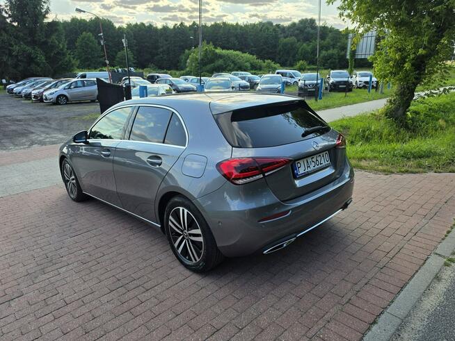Mercedes A180 1,3 benzyna automat bardzo niski przebieg 13 tyś km ! Cielcza - zdjęcie 4