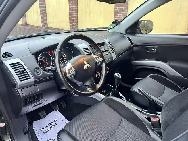 Outlander 2,0 benzyna Bezwypadkowy dwa x alu koła Słupsk - zdjęcie 8