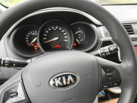 Samochód Kia Rio 1,2 Sedan 2015 r. mały przebieg Szczecin - zdjęcie 10