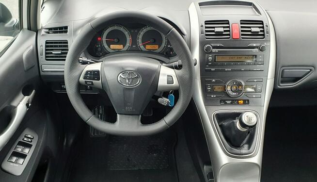 Toyota Auris Klimatronik 2 strefy/6 biegów/Tempomat/Hak/Alufelgi Przyszowice - zdjęcie 10
